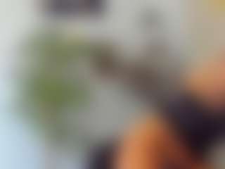 BlueEyesDesire's Live Sex Cam Show
