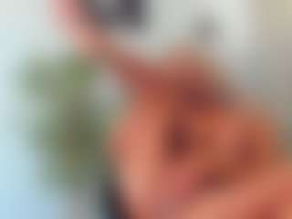 BlueEyesDesire's Live Sex Cam Show