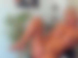 BlueEyesDesire's Live Sex Cam Show