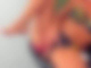 BlueEyesDesire's Live Sex Cam Show