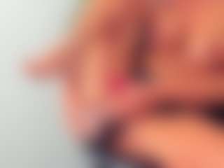 BlueEyesDesire's Live Sex Cam Show