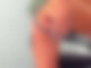 BlueEyesDesire's Live Sex Cam Show