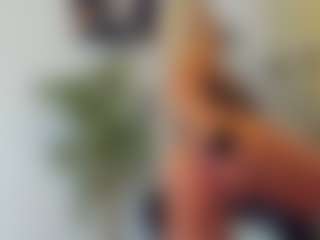 BlueEyesDesire's Live Sex Cam Show