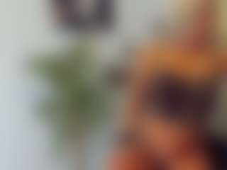 BlueEyesDesire's Live Sex Cam Show