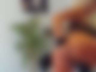 BlueEyesDesire's Live Sex Cam Show