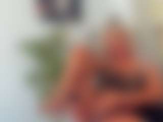 BlueEyesDesire's Live Sex Cam Show