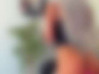 BlueEyesDesire's Live Sex Cam Show
