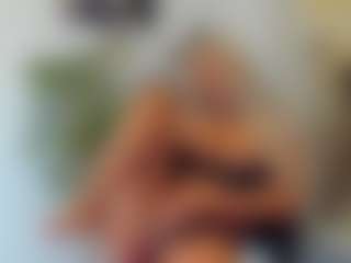 Live cam show with BlueEyesDesire - Middle Aged on SxyPornLive