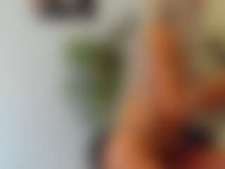 BlueEyesDesire's Live Sex Cam Show