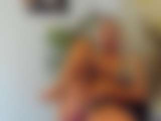 BlueEyesDesire's Live Sex Cam Show