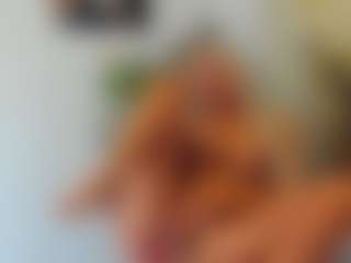 BlueEyesDesire's Live Sex Cam Show