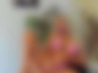 Live cam show with BlueEyesDesire - Smoking on Hubzter Live