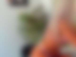 BlueEyesDesire's Live Sex Cam Show