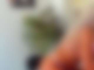 BlueEyesDesire's Live Sex Cam Show