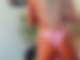 Live cam show with BlueEyesDesire - Strip Mature on Camsoda