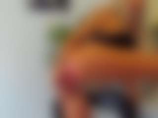 BlueEyesDesire's Live Sex Cam Show