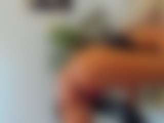 Live cam show with BlueEyesDesire - Smoking on Camsoda