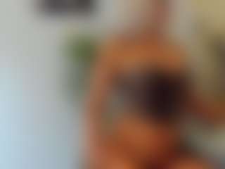 Live cam show with BlueEyesDesire - Solo on Camsoda