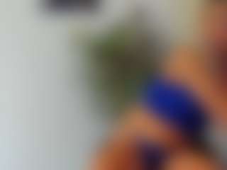 Live cam show with BlueEyesDesire - Sexy on justonemore.cc
