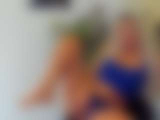 BlueEyesDesire's Live Sex Cam Show
