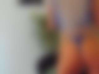 BlueEyesDesire's Live Sex Cam Show