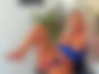 Live cam show with BlueEyesDesire - Athletic Lush on livesexfox.com
