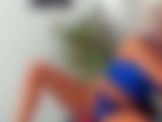 BlueEyesDesire's Live Sex Cam Show