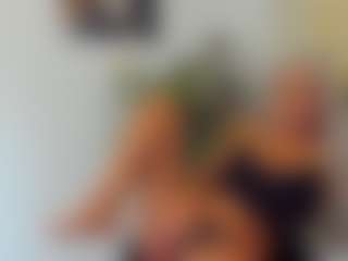 BlueEyesDesire's Live Sex Cam Show