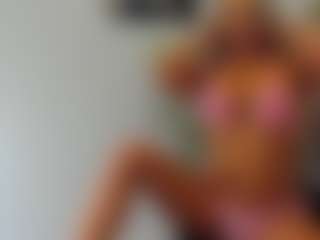 Live cam show with BlueEyesDesire - Solo on Camsoda