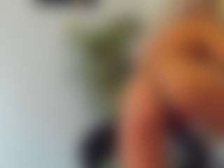 BlueEyesDesire's Live Sex Cam Show