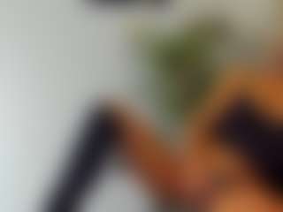 BlueEyesDesire's Live Sex Cam Show