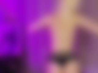 EileenMacmullan's Live Sex Cam Show