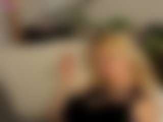 EileenMacmullan's Live Sex Cam Show