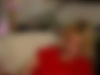 Live cam show with EileenMacmullan - Public on Dare Cams