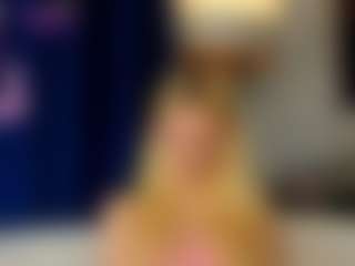 Live cam show with EileenMacmullan - Public on slutload