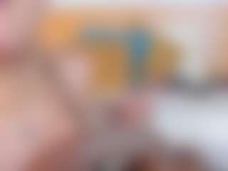 Live cam show with Laura-Torrees - Mature on chickslive.net