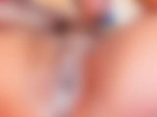Live cam show with Laura-Torrees - Toys on crypto-cams