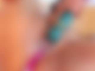 Laura-Torrees's Live Sex Cam Show