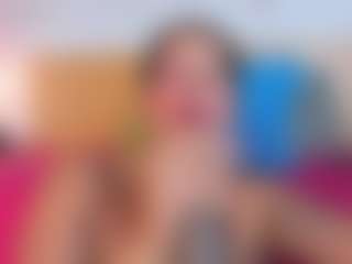 Live cam show with Laura-Torrees - Small Tits on crypto-cams