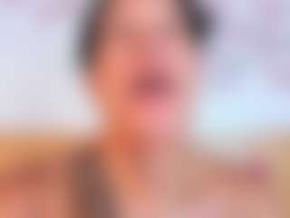 Laura-Torrees's Live Sex Cam Show