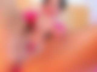 Live cam show with Laura-Torrees - Shaved Pussy Mature on Pornisteam.com