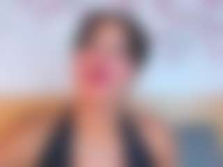 Live cam show with Laura-Torrees - BBW Mature on Uber Horny