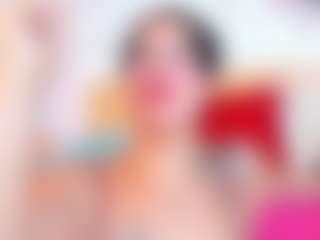 Live cam show with Laura-Torrees - Small Tits Mature on Camiplay Live