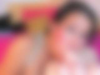 Live cam show with Laura-Torrees - Mature on Camsoda