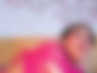 Live cam show with Laura-Torrees - Mature on Camsoda