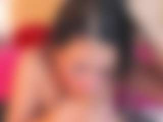 Live cam show with Laura-Torrees - Small Tits on camwithhim.com
