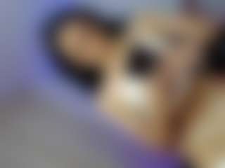 Mia-Alejandraa's Live Sex Cam Show