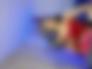 Live cam show with Mia-Alejandraa - Brunette Hair on Mixed Magazine Live