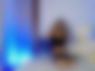 Live cam show with Mia-Alejandraa - Average on slutload