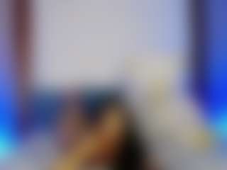 Mia-Alejandraa's Live Sex Cam Show